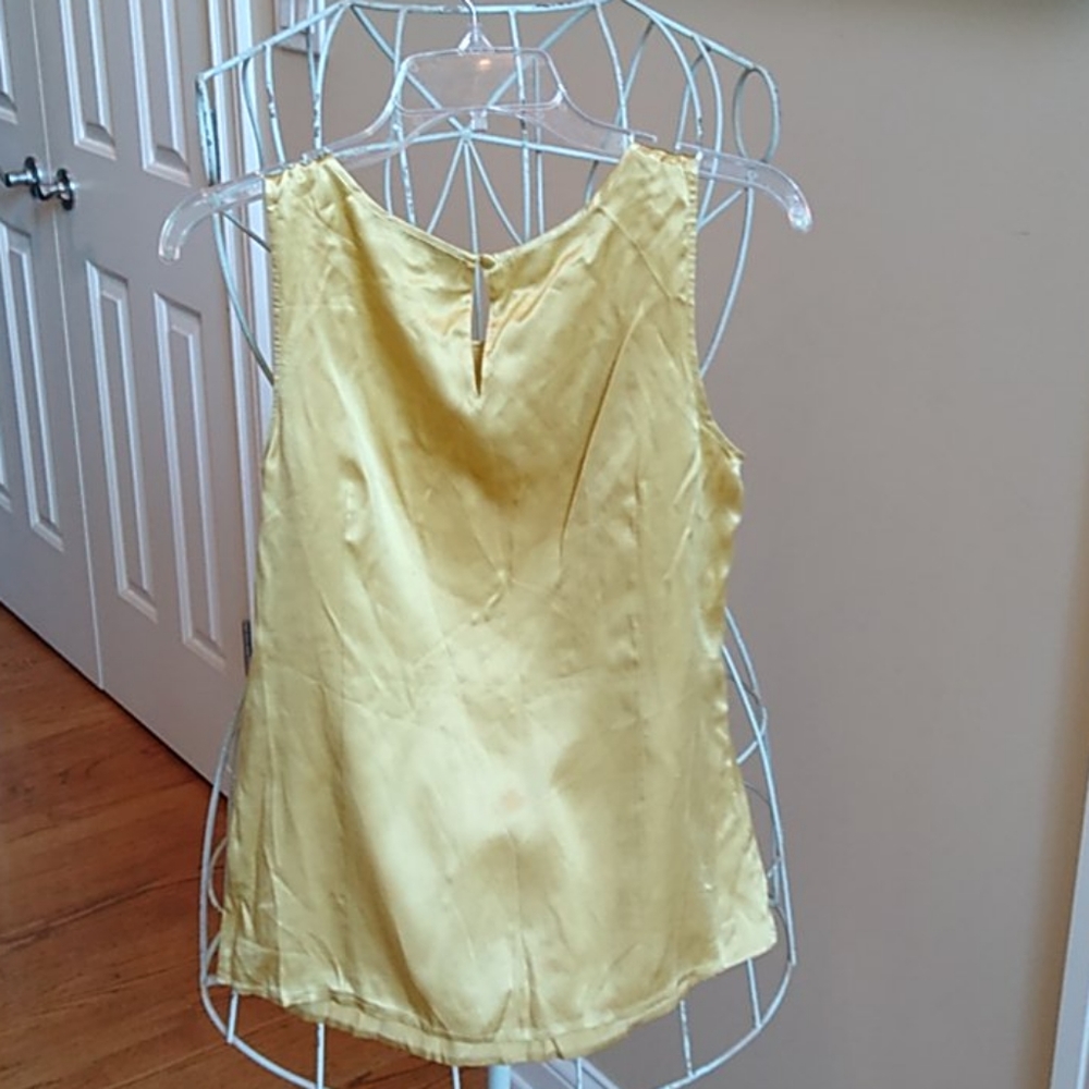 Luxe Silk Top - Picture 4 of 10